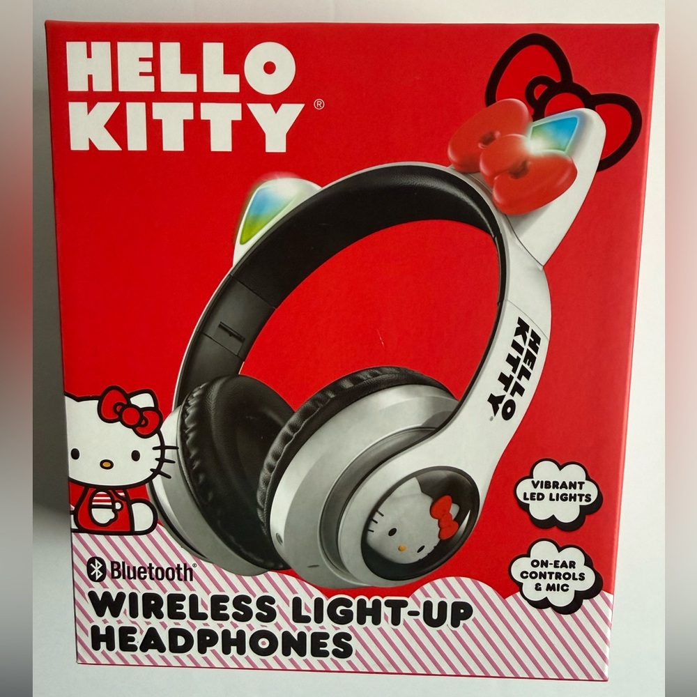 Hello Kitty Bluetooth Headphones